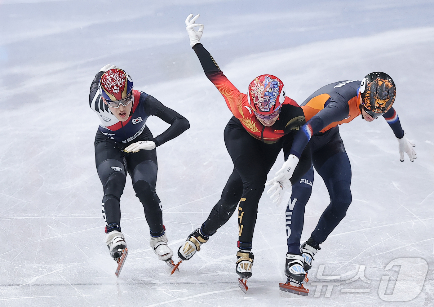 (밀라노=뉴스1) 김성진 기자 = 쇼트트랙 임종언이 12일(현지시간) 이탈리아 밀라노 아이스 스케이팅 아레나에서 열린 2026 밀라노·코르티나담페초 동계올림픽 쇼트트랙 남자 100 …