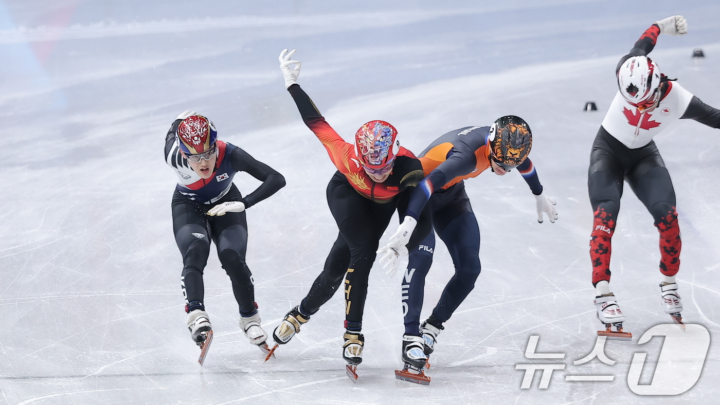 (밀라노=뉴스1) 김성진 기자 = 쇼트트랙 임종언이 12일(현지시간) 이탈리아 밀라노 아이스 스케이팅 아레나에서 열린 2026 밀라노·코르티나담페초 동계올림픽 쇼트트랙 남자 100 …