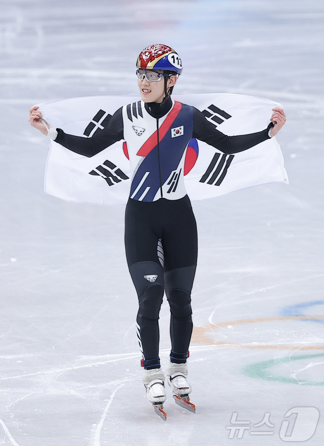 (밀라노=뉴스1) 김성진 기자 = 쇼트트랙 임종언이 12일(현지시간) 이탈리아 밀라노 아이스 스케이팅 아레나에서 열린 2026 밀라노·코르티나담페초 동계올림픽 쇼트트랙 남자 100 …