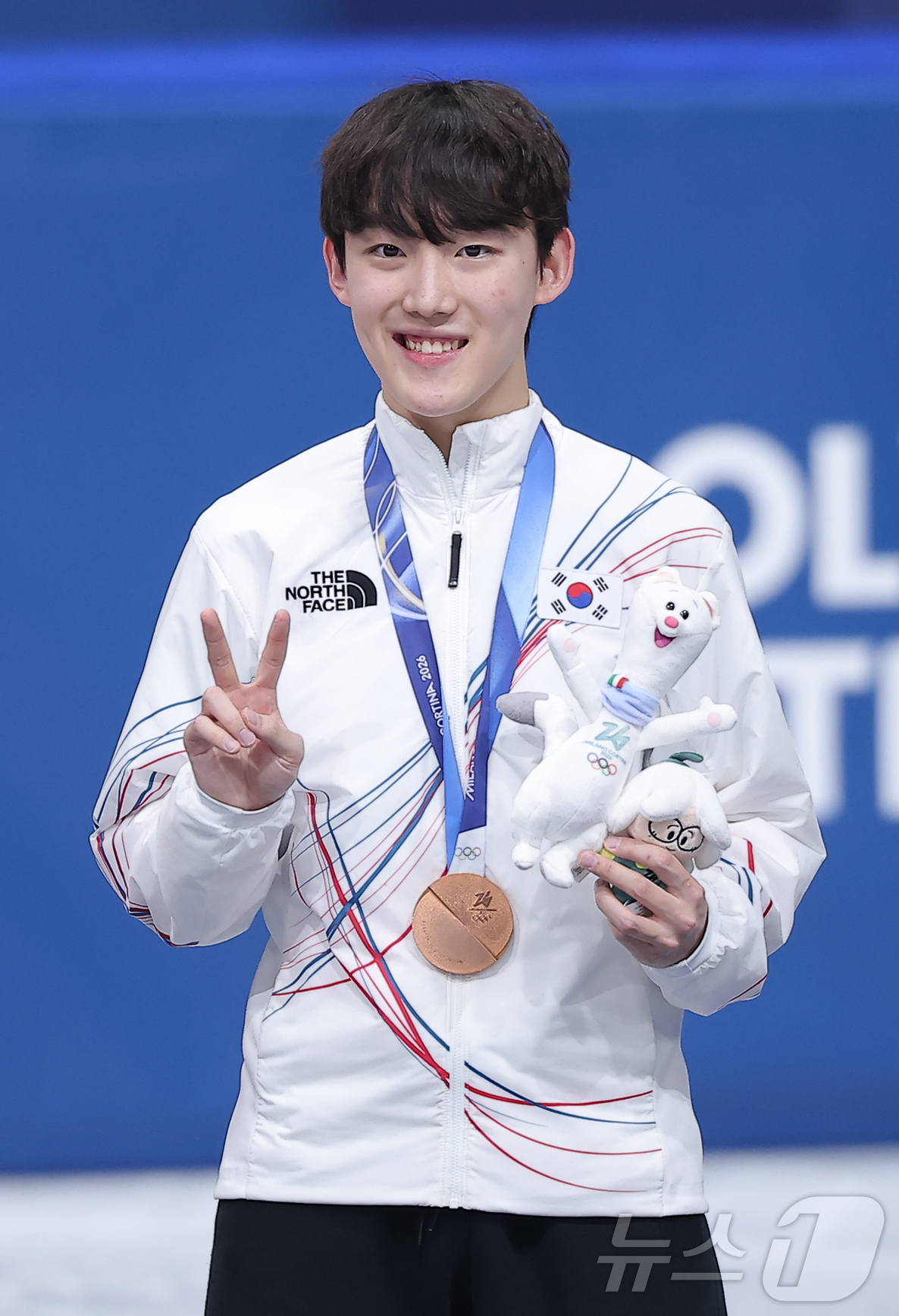 (밀라노=뉴스1) 김성진 기자 = 쇼트트랙 임종언이 12일(현지시간) 이탈리아 밀라노 아이스 스케이팅 아레나에서 열린 2026 밀라노·코르티나담페초 동계올림픽 쇼트트랙 남자 100 …