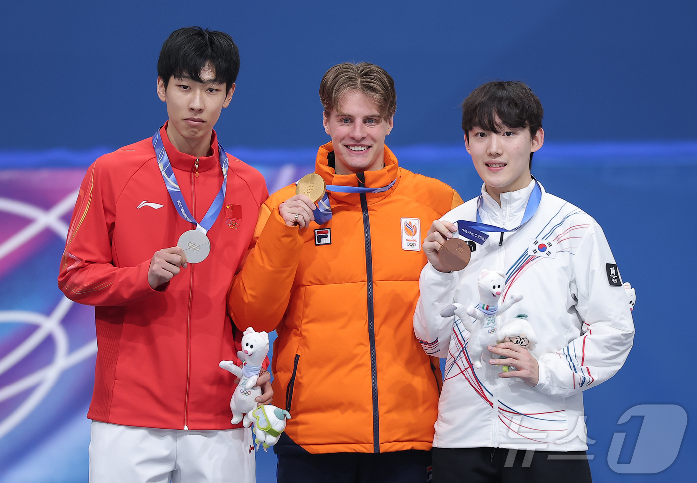 (밀라노=뉴스1) 김성진 기자 = 쇼트트랙 남자 1000m에서 동메달을 획득한 임종언이 12일(현지시간) 이탈리아 밀라노 아이스 스케이팅 아레나에서 열린 2026 밀라노·코르티나담 …