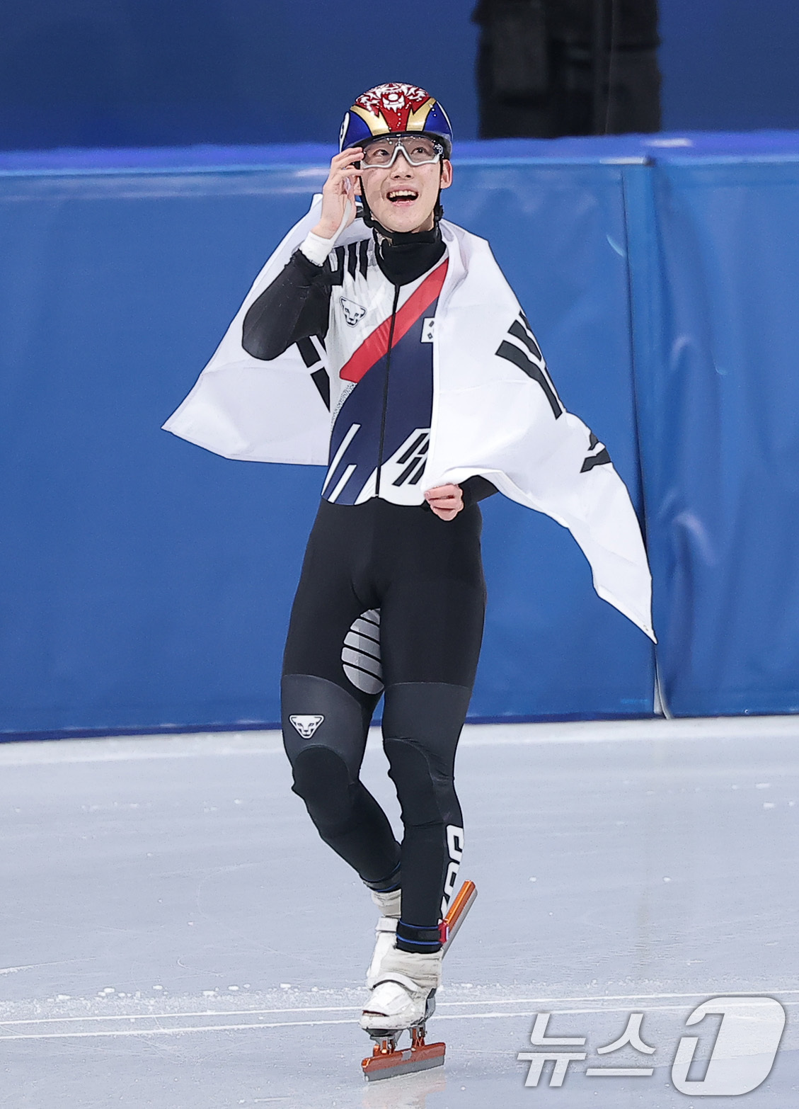 (밀라노=뉴스1) 김성진 기자 = 쇼트트랙 임종언이 12일(현지시간) 이탈리아 밀라노 아이스 스케이팅 아레나에서 열린 2026 밀라노·코르티나담페초 동계올림픽 쇼트트랙 남자 100 …
