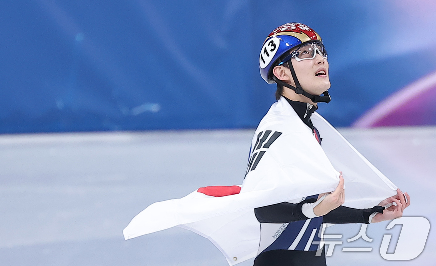 (밀라노=뉴스1) 김성진 기자 = 쇼트트랙 임종언이 12일(현지시간) 이탈리아 밀라노 아이스 스케이팅 아레나에서 열린 2026 밀라노·코르티나담페초 동계올림픽 쇼트트랙 남자 100 …