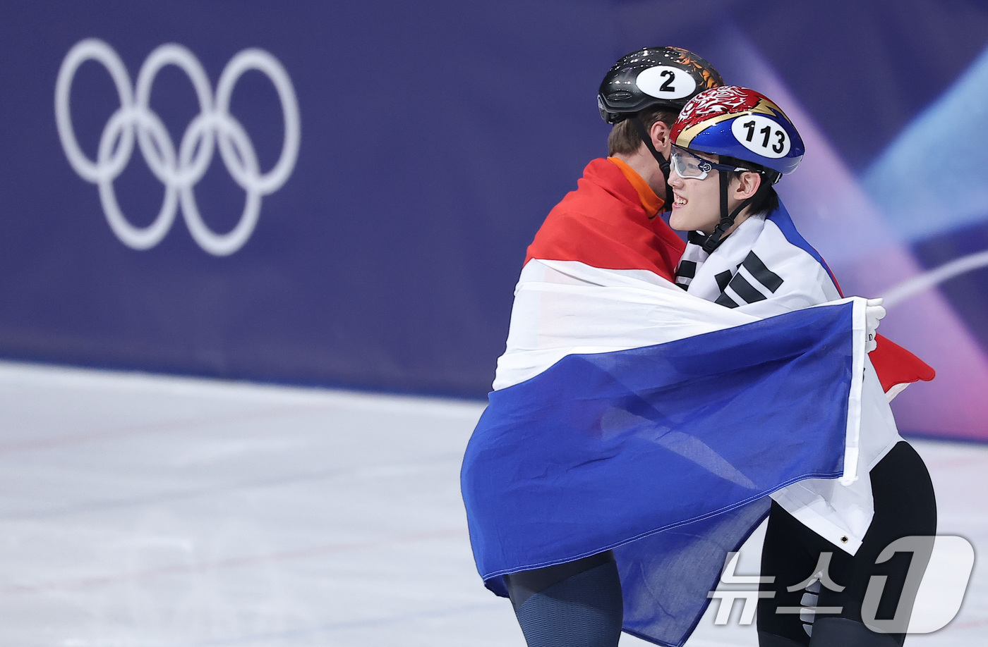 (밀라노=뉴스1) 김성진 기자 = 쇼트트랙 임종언이 12일(현지시간) 이탈리아 밀라노 아이스 스케이팅 아레나에서 열린 2026 밀라노·코르티나담페초 동계올림픽 쇼트트랙 남자 100 …