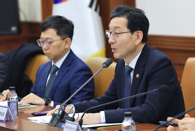 정부, 마약류 해외 밀반입 차단 위해 특송·국제우편 화물 AI 선별모델 도입