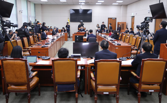 3차 상법개정 공청회…"과잉입법 위험" "예외규정 폭넓어"(종합)