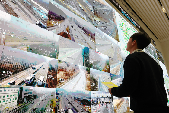 [뉴스1 PICK] 설 연휴에 '554만대' 이동한다···귀성길 정체 시작