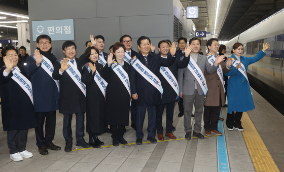 민주당 지도부의 설 인사