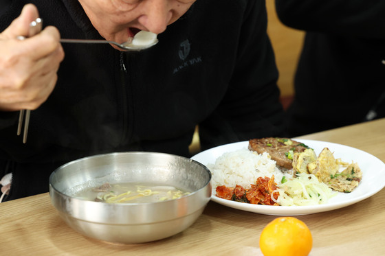 추석 음식 먹다 '컥'…기도폐쇄 환자 10명중 9명은 60세 이상