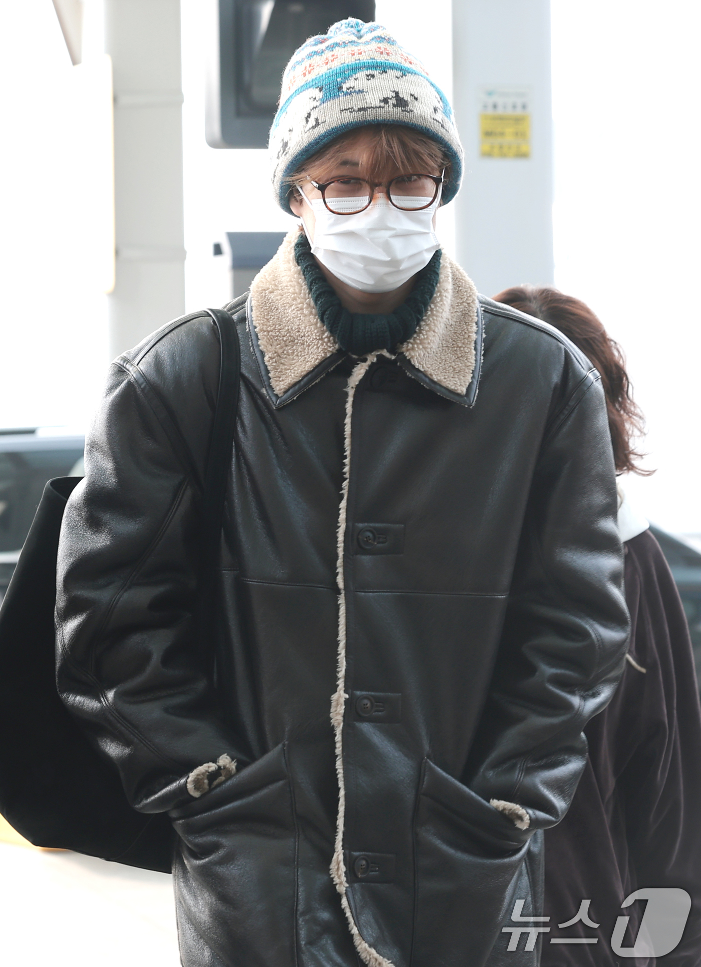 (인천공항=뉴스1) 권현진 기자 = 그룹 엑소 카이가 콘서트를 위해 13일 인천공항을 통해 태국 방콕으로 출국하고 있다. 2026.2.13/뉴스1