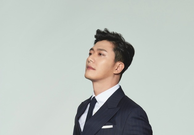 '뮤지컬 스타' 윤형렬, 국립극장 출격…3월 '정오의 음악회'