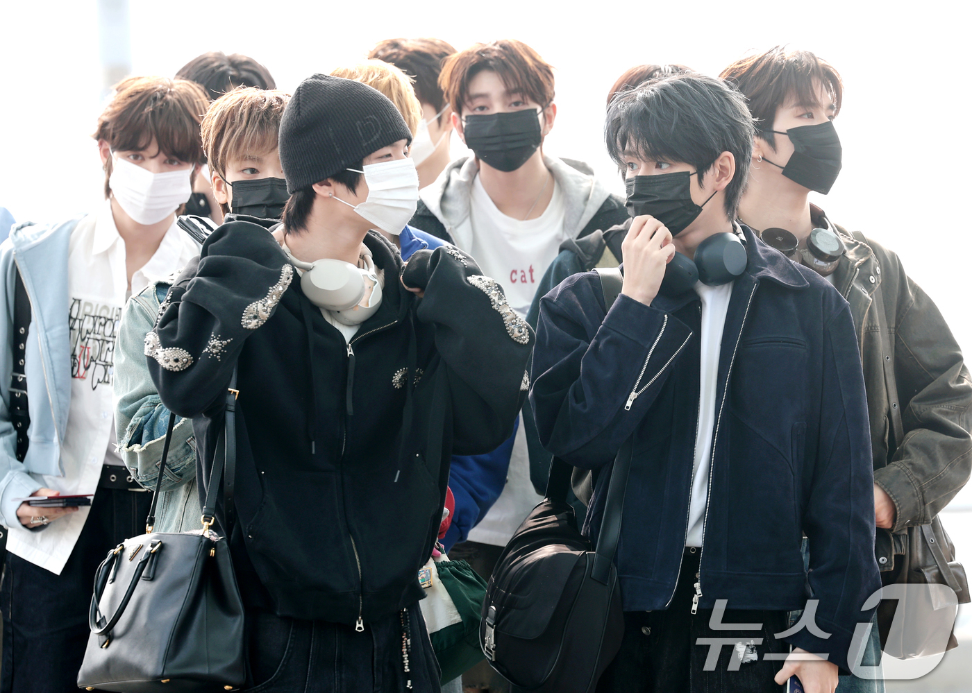 (인천공항=뉴스1) 권현진 기자 = SMTR25가 콘서트를 위해 13일 인천공항을 통해 태국 방콕으로 출국하고 있다. 2026.2.13/뉴스1