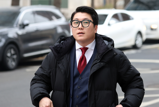 김민석, 강선우·김용연 정치자금법 위반 고발인 조사