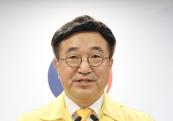 윤호중 장관 "불법소각 무관용 조치"