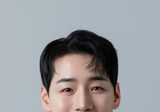 박군, 신곡 '땡잡았다' 콘셉트 포토 공개…친근한 옆집 오빠 매력