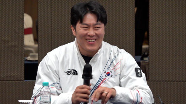 [영상] '韓 첫 메달' 김상겸 "최가온에 ㅇㅇ 묻고파"…좌중 폭소