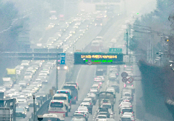 설 연휴 둘째날 '서울→광주 5시간 30분' 연휴 기간 최대 정체