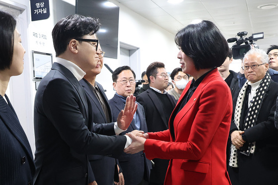 배현진 '당원권 정지 1년' 중징계에 격앙된 친한계…내홍 재점화