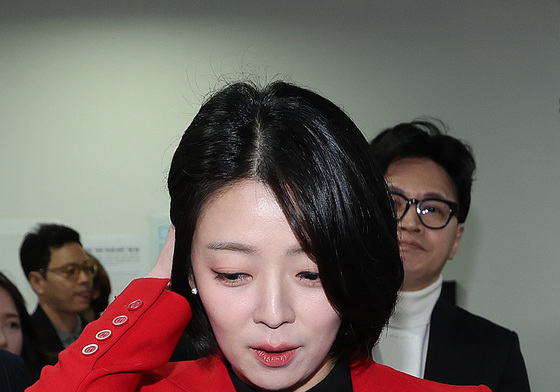 기자회견 마친 배현진·한동훈