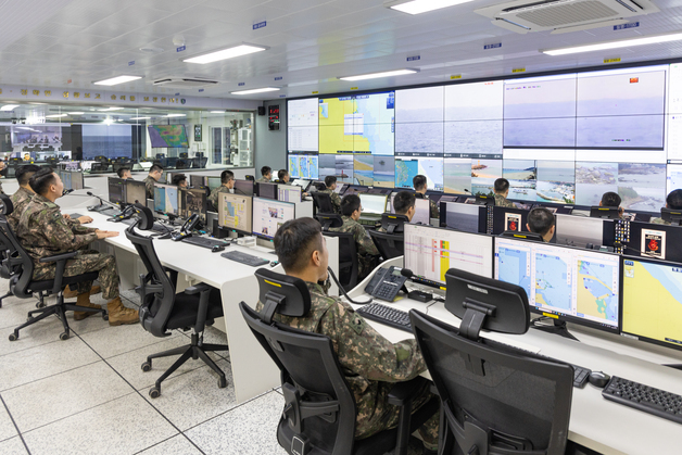 "대대는 감시만, 중대는 타격만"…진화된 軍 해안경계작전 현장[르포]
