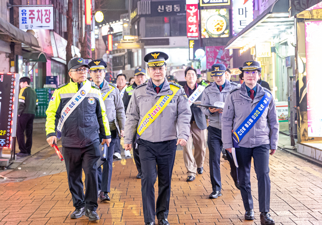 서울청장, 설 연휴 앞두고 신림역·여성 1인가구 밀집 지역 '안심순찰'
