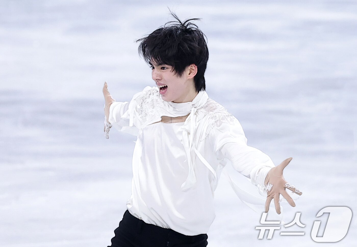 본문 이미지 - 피겨 차준환이 13일(현지시간) 이탈리아 밀라노 아이스 스케이팅 아레나에서 열린 2026 밀라노·코르티나담페초 동계올림픽 피겨 스케이팅 남자 싱글 프리 스케이팅에서 연기를 펼치고 있다. 2026.2.14 ⓒ 뉴스1 김성진 기자