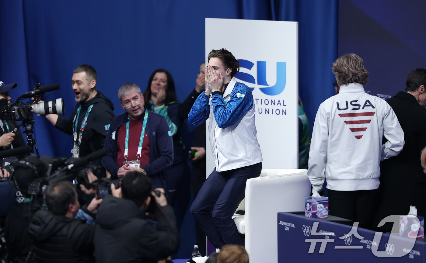 (밀라노=뉴스1) 김성진 기자 = 카자흐스탄 피겨선수 미하일 샤이도로프가 13일(현지시간) 이탈리아 밀라노 아이스 스케이팅 아레나에서 열린 2026 밀라노·코르티나담페초 동계올림픽 …