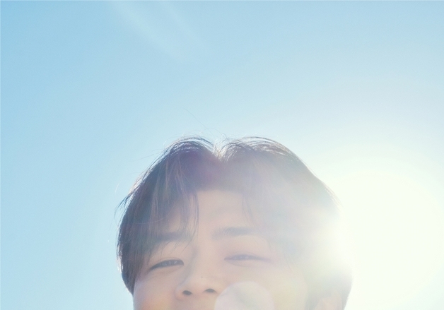 박지현, 첫 정규 콘셉트 포토 공개…청춘 영화 한 장면