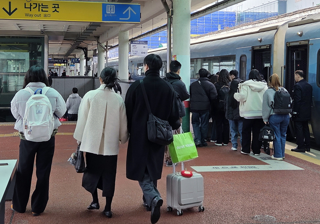 [오늘의 날씨] 전북(15일, 일)…낮 최고 11도, 아침 짙은 안개