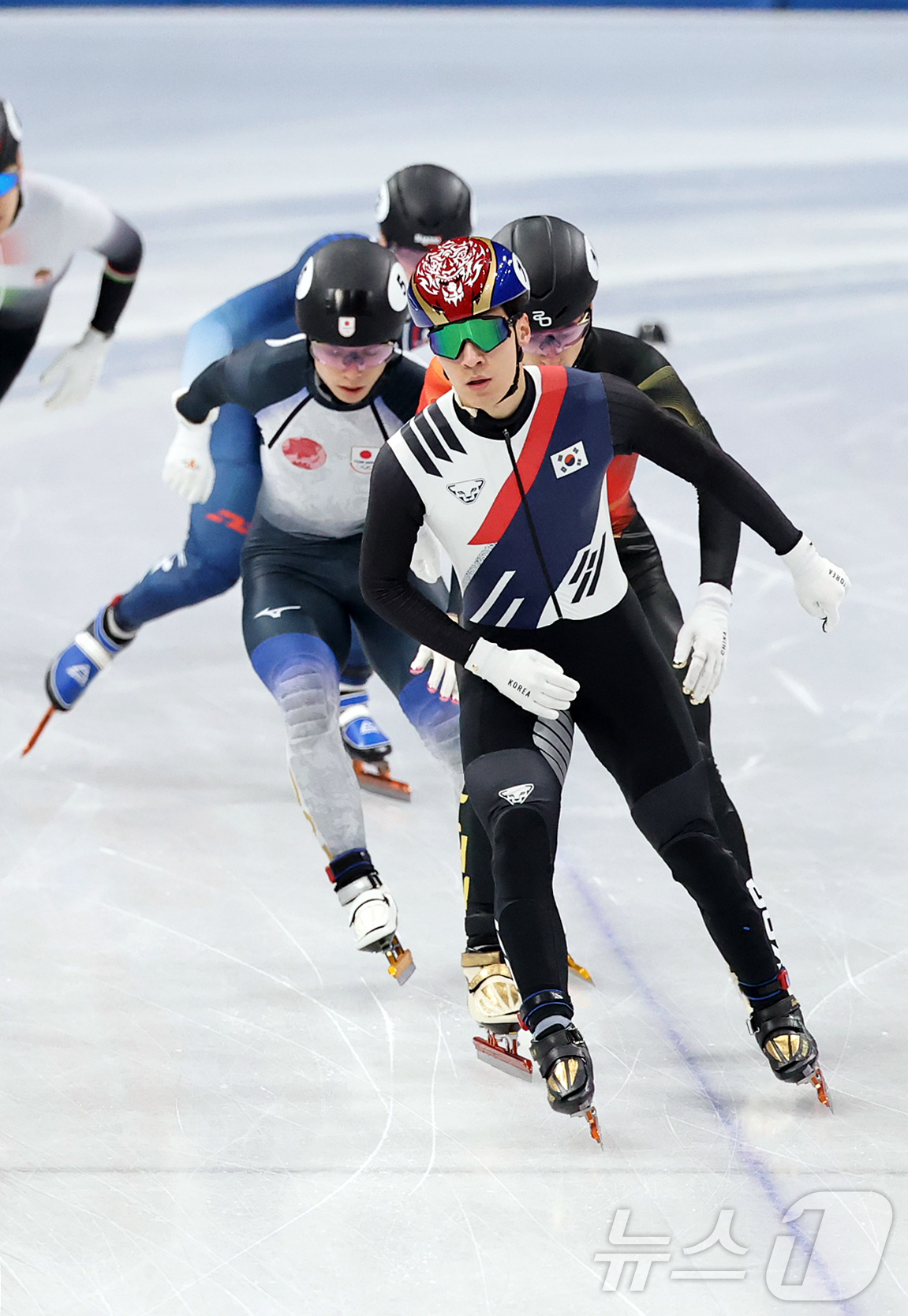 (밀라노=뉴스1) 김진환 기자 = 쇼트트랙 황대헌이 14일(현지시간) 이탈리아 밀라노 아이스 스케이팅 아레나에서 열린 2026 밀라노·코르티나담페초 동계올림픽 쇼트트랙 남자 150 …