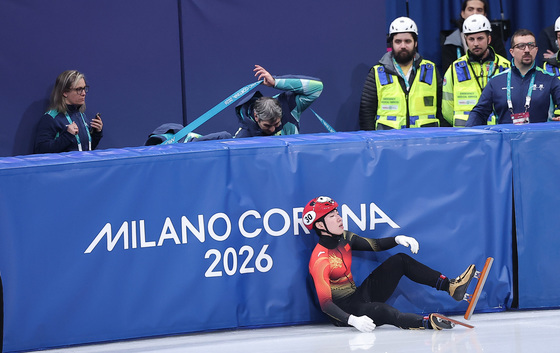 아쉬워하는 린샤오쥔