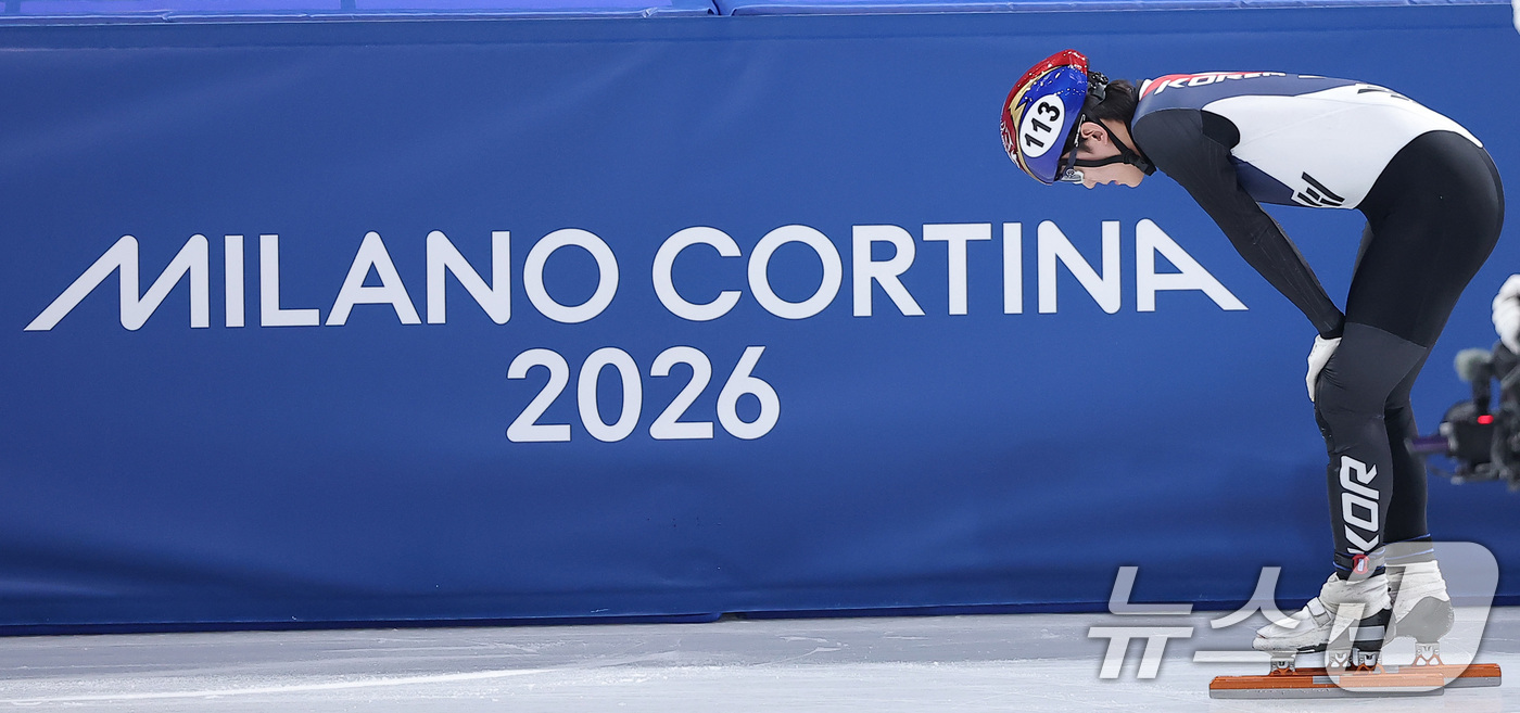 (밀라노=뉴스1) 김성진 기자 = 쇼트트랙 임종언이 14일(현지시간) 이탈리아 밀라노 아이스스케이팅 아레나에서 열린 2026 밀라노·코르티나담페초 동계올림픽 쇼트트랙 남자 1500 …