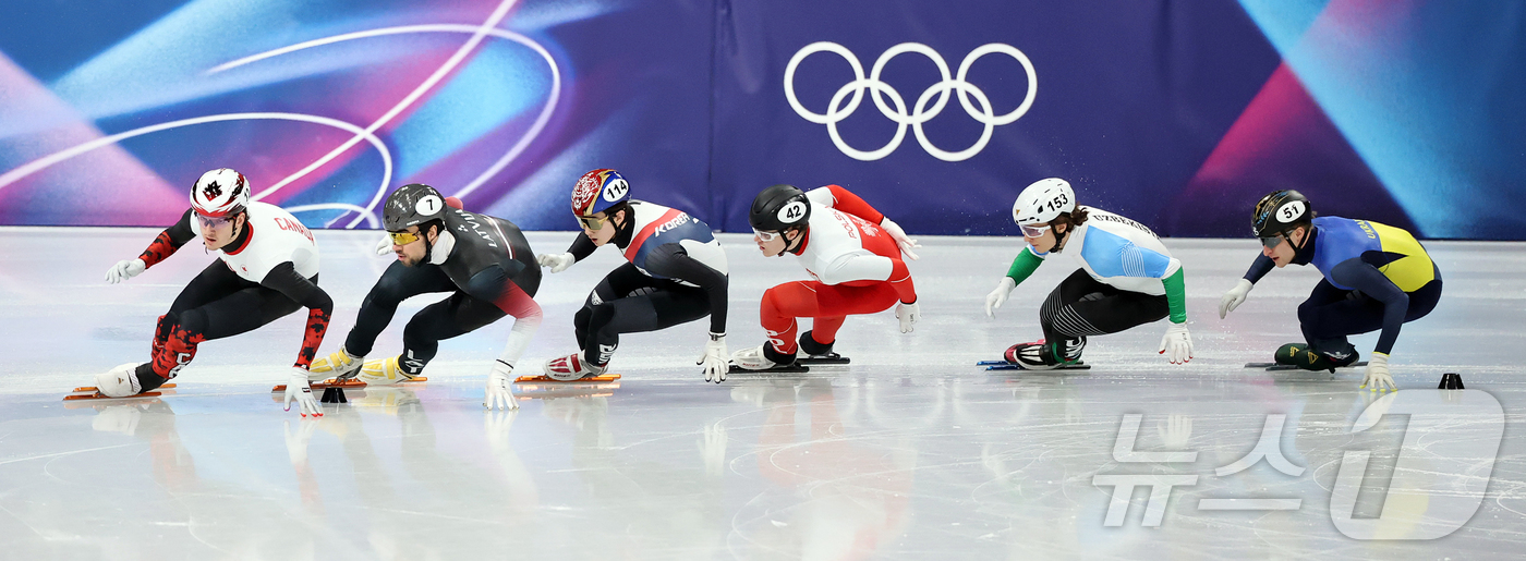 (밀라노=뉴스1) 김진환 기자 = 쇼트트랙 신동민이 14일(현지시간) 이탈리아 밀라노 아이스 스케이팅 아레나에서 열린 2026 밀라노·코르티나담페초 동계올림픽 쇼트트랙 남자 150 …