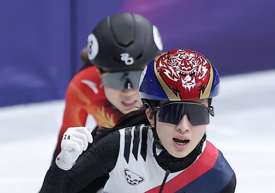 포효하는 김길리, 1위로 결승 진출