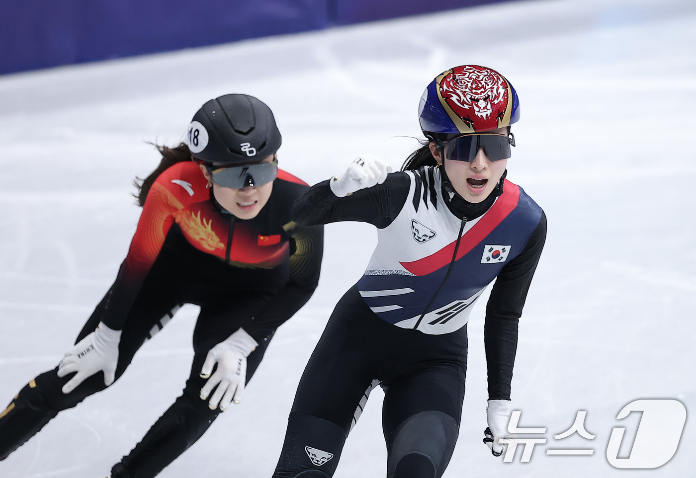 (밀라노=뉴스1) 김성진 기자 = 쇼트트랙 김길리가 14일(현지시간) 이탈리아 밀라노 아이스스케이팅 아레나에서 열린 2026 밀라노·코르티나담페초 동계올림픽 쇼트트랙 여자 3000 …