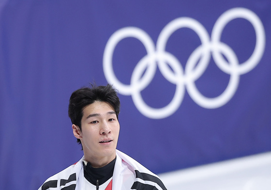 황대헌, 쇼트트랙 1500m 銀…한국 선수단 5번째 메달[올림픽]