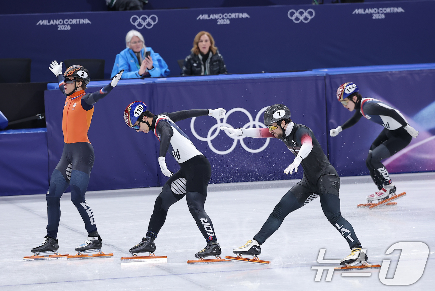 (밀라노=뉴스1) 김성진 기자 = 쇼트트랙 황대헌이 14일(현지시간) 이탈리아 밀라노 아이스스케이팅 아레나에서 열린 2026 밀라노·코르티나담페초 동계올림픽 쇼트트랙 남자 1500 …