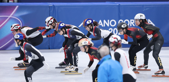 김길리 힘껏 밀어주는 최민정