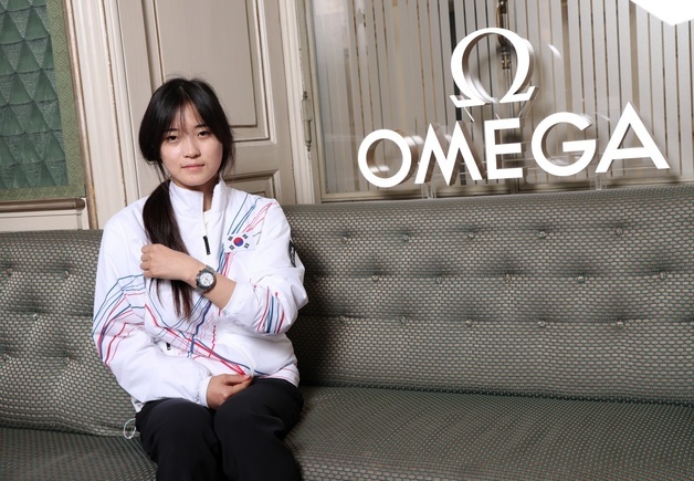 '대회 첫 金' 최가온, 오메가 시계 받았다…"뜻깊은 선물"[올림픽]