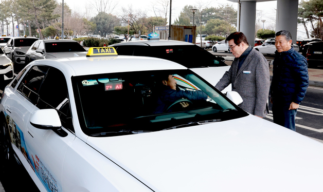 김동일 보령시장, 귀성길 시민들과 따뜻한 명절 인사