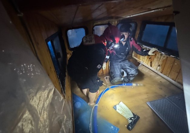 통영 인근 해상서 낚시어선 침수…인명피해는 없어