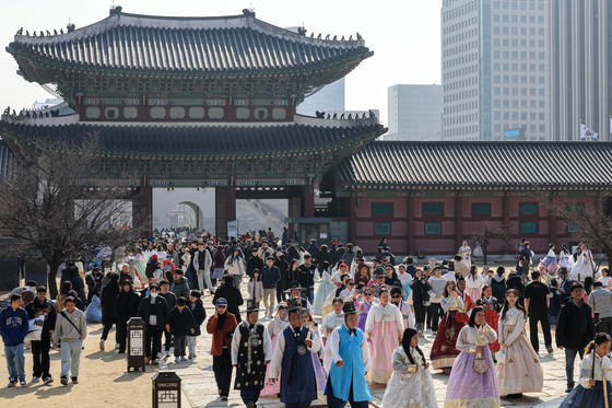 설연휴 마지막 날 맑음…아침 영하권, 낮 최고 13도 [오늘날씨]