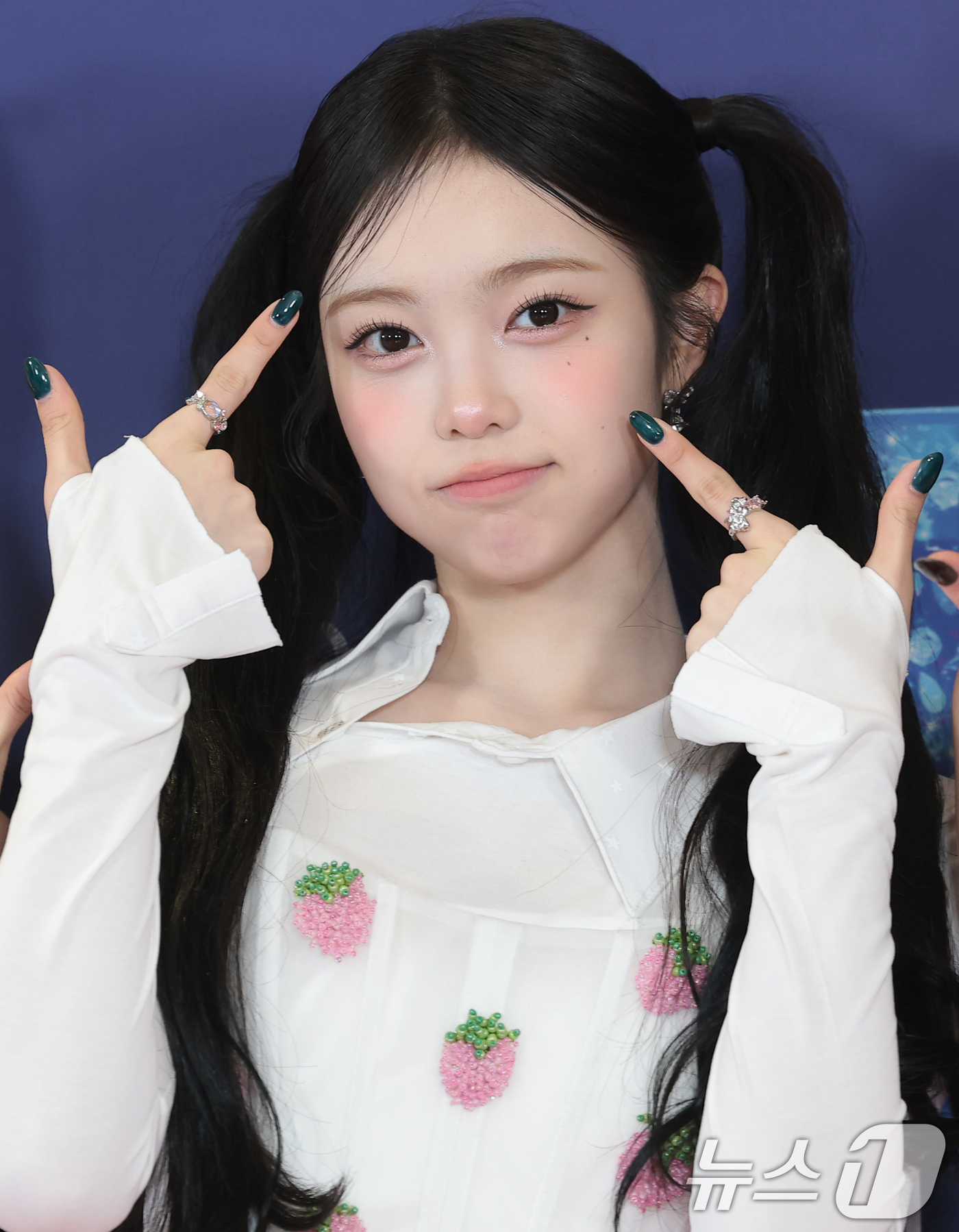 (서울=뉴스1) 권현진 기자 = 하츠투하츠(Hearts2Hearts) 이안이 15일 오후 서울 송파구의올림픽공원 KSPO돔에서 열린 '33주년 한터뮤직어워즈 2025’ 레드카펫 행 …