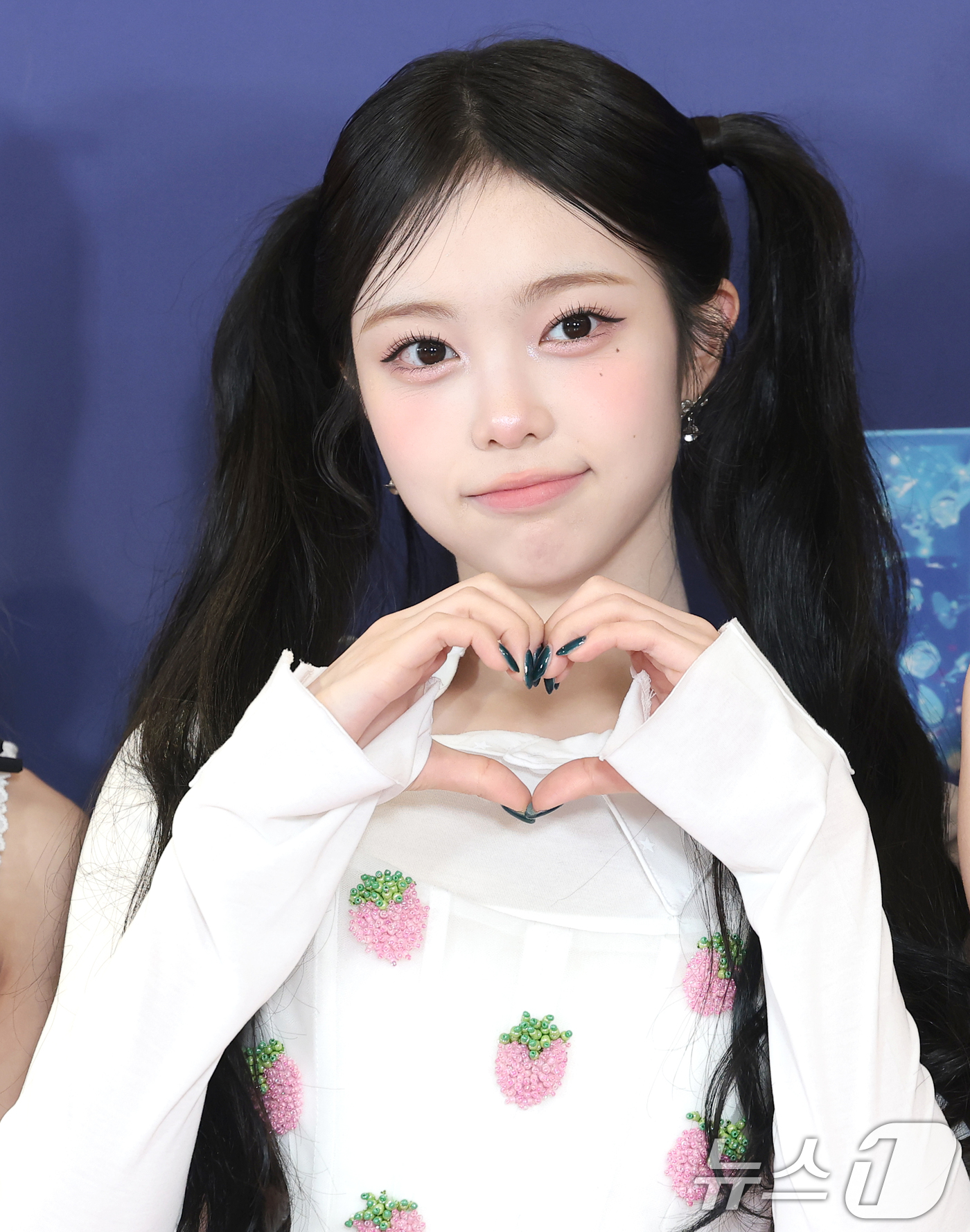 (서울=뉴스1) 권현진 기자 = 하츠투하츠(Hearts2Hearts) 이안이 15일 오후 서울 송파구의올림픽공원 KSPO돔에서 열린 '33주년 한터뮤직어워즈 2025’ 레드카펫 행 …