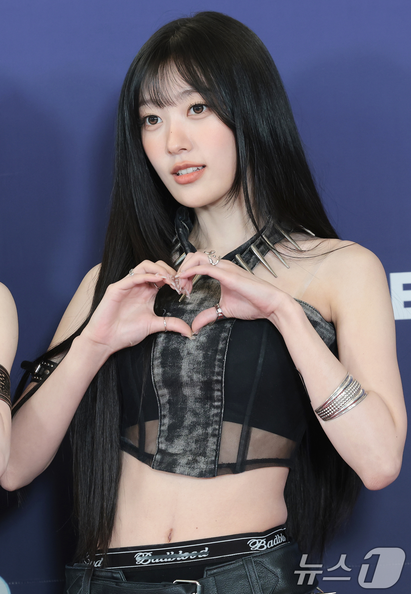 (서울=뉴스1) 권현진 기자 = 아르테미스 최리가 15일 오후 서울 송파구의올림픽공원 KSPO돔에서 열린 '33주년 한터뮤직어워즈 2025’ 레드카펫 행사에 참석해 포즈를 취하고 …