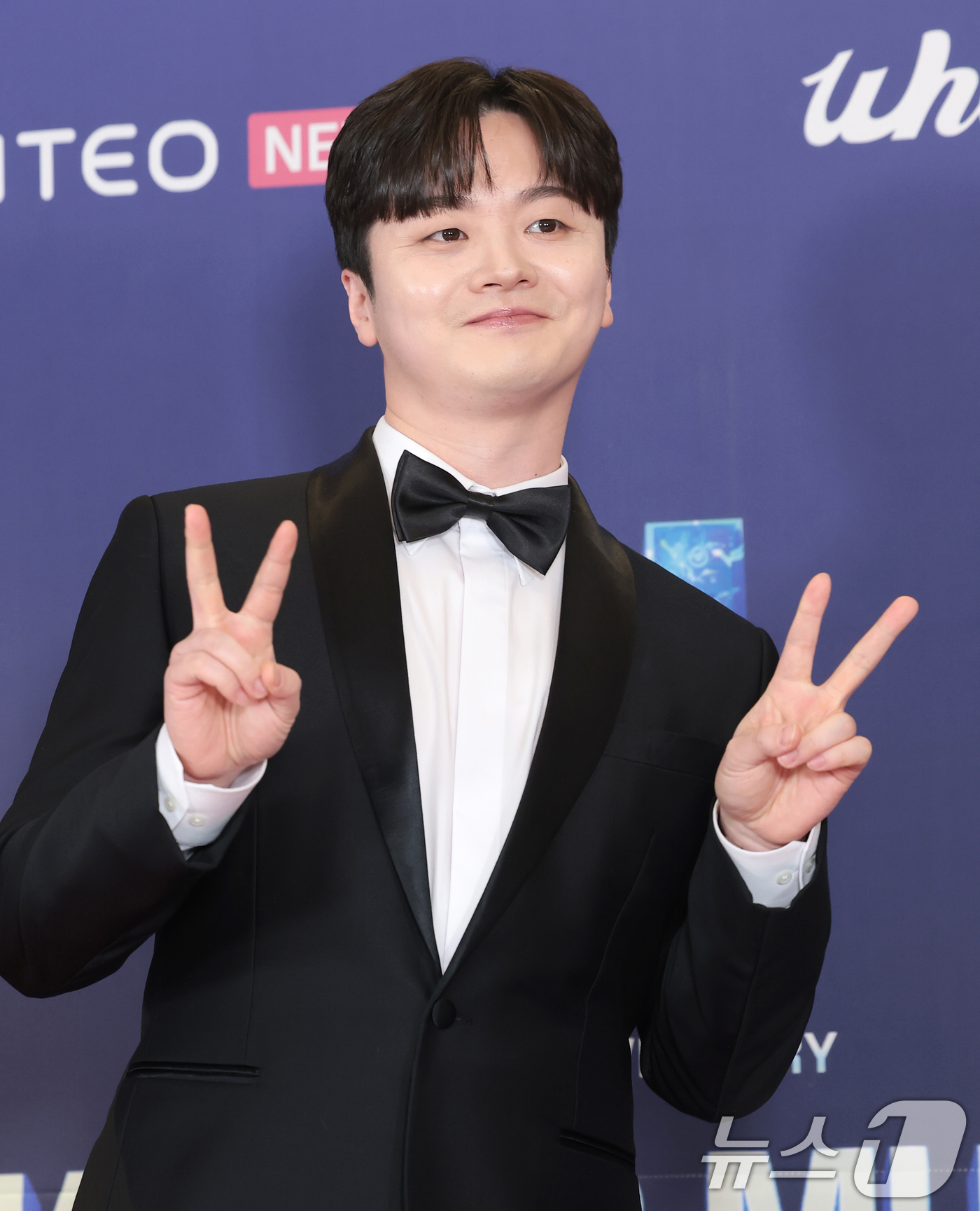 (서울=뉴스1) 권현진 기자 = 가수 황가람이 15일 오후 서울 송파구의올림픽공원 KSPO돔에서 열린 '33주년 한터뮤직어워즈 2025’ 레드카펫 행사에 참석해 포즈를 취하고 있다 …