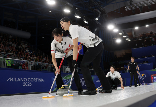 여자 컬링, 한일전 7-5 짜릿한 승리…라운드 로빈 3승2패[올림픽]