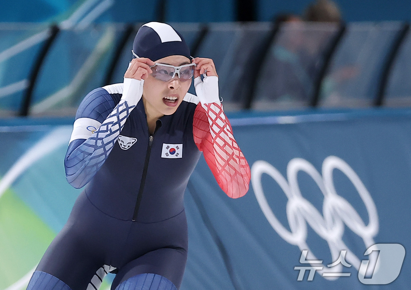 (밀라노=뉴스1) 김성진 기자 = 스피드스케이팅 이나현이 15일(현지시간) 이탈리아 밀라노 스피드스케이팅 스타디움 열린 2026 밀라노·코르티나담페초 동계올림픽 스피드스케이팅 여자 …