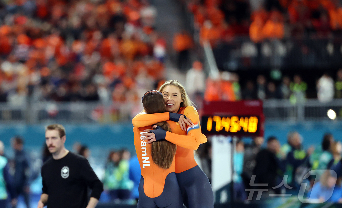 (밀라노=뉴스1) 김진환 기자 = 네덜란드 스피드스케이팅 유타 레이르담이 15일(현지시간) 이탈리아 밀라노 스피드스케이팅 스타디움 열린 2026 밀라노·코르티나담페초 동계올림픽 스 …