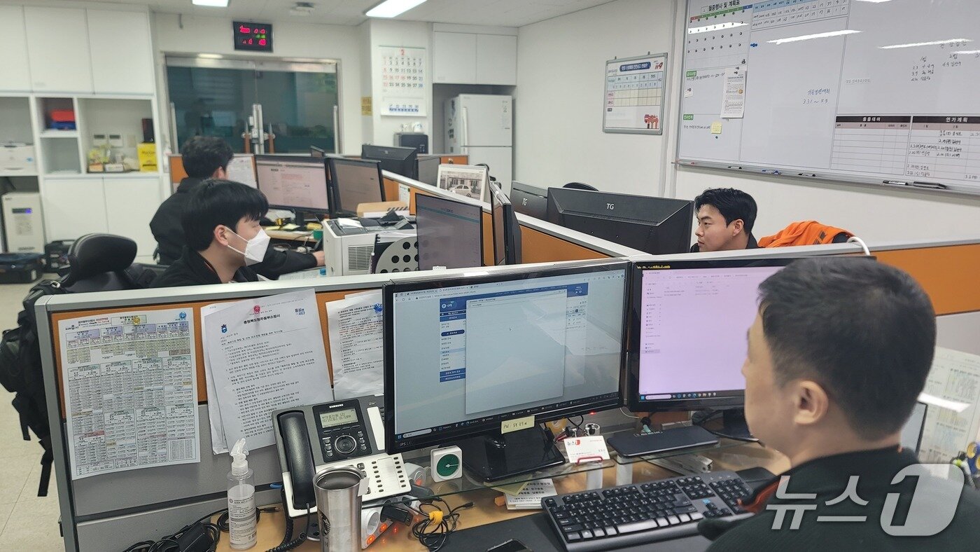 본문 이미지 - 청주동부소방서 구조대 업무 중 모습./뉴스1 임양규 기자